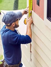 Best Custom Siding Design  in Bolivar, MO